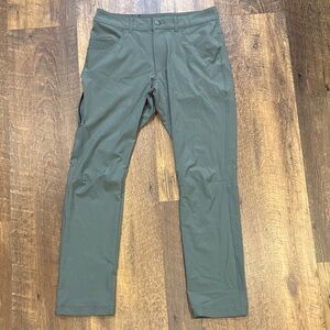 Columbia Men's Grey Outdoor Omni-Shield Pants 30x30‎